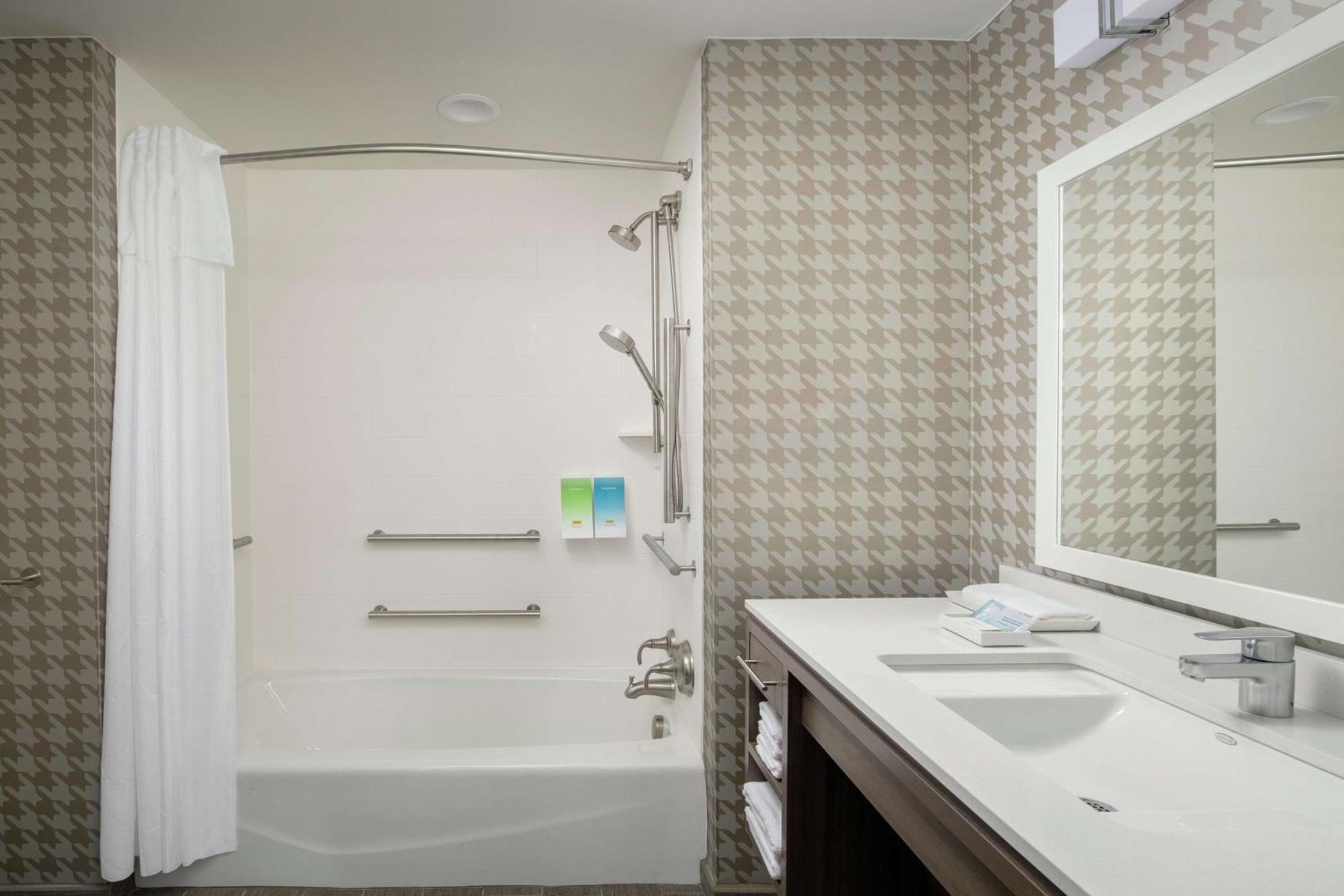 Home2 Suites By Hilton Lakeland South Polk Parkway Εξωτερικό φωτογραφία
